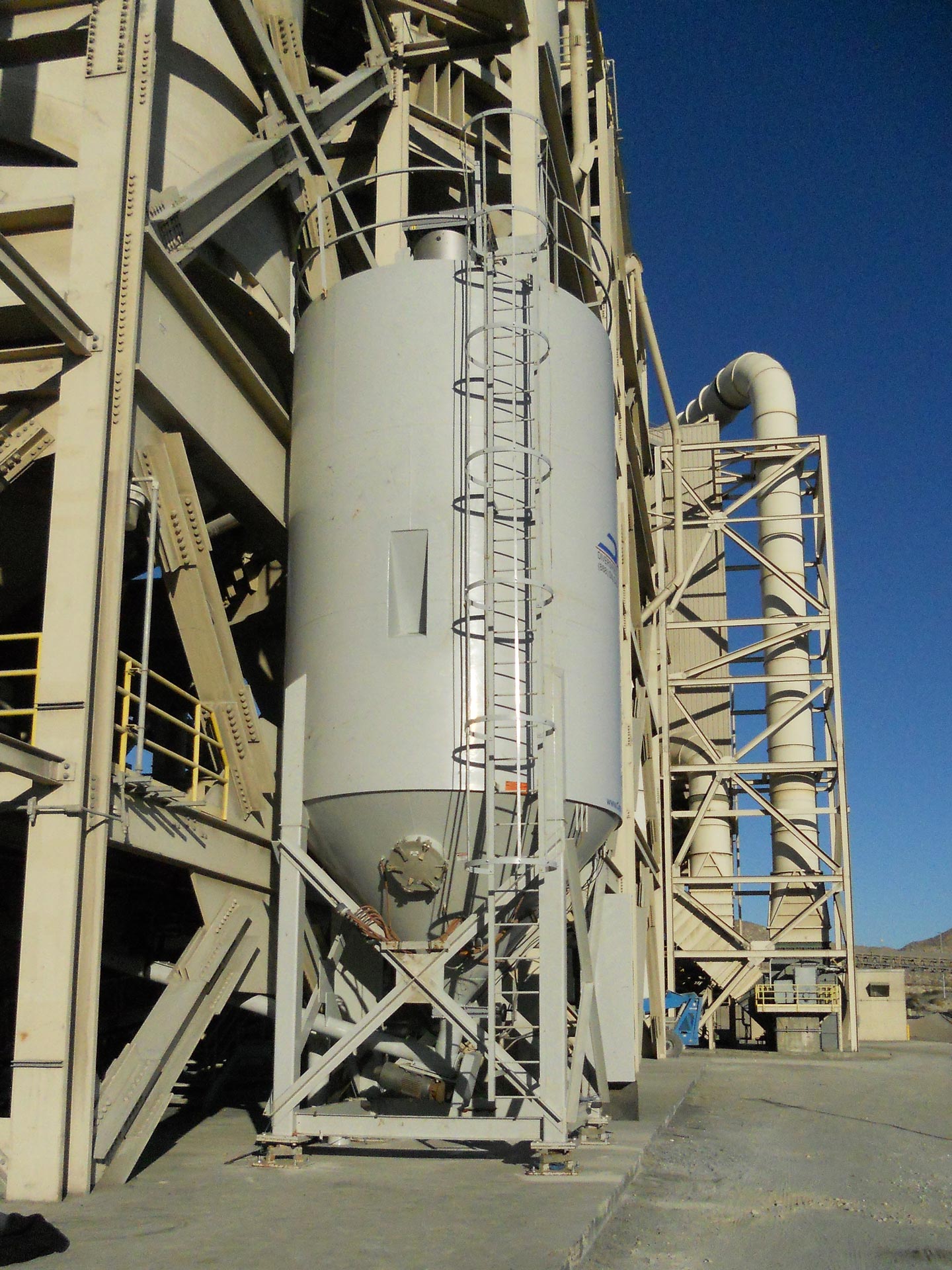 feeder silo for cement plant emissions control process dss projects 1920x1440 3x4 1